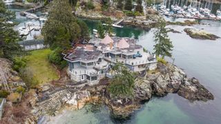 Photo 4: 5806 EAGLE Island in West Vancouver: Eagle Harbour House for sale in "EAGLE ISLAND" : MLS®# R2828353