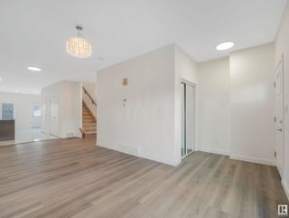 Photo 6: 10947 73 Avenue in Edmonton: Zone 15 House Half Duplex for sale : MLS®# E4381506