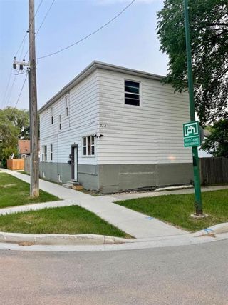 Photo 2: 714 Walker Avenue in Winnipeg: Lord Roberts Residential for sale (1Aw)  : MLS®# 202321407