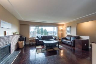 Photo 3: 5535 BUCHANAN Street in Burnaby: Parkcrest House for sale (Burnaby North)  : MLS®# R2355999
