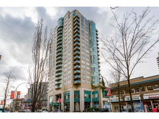 Photo 2: 2102 612 SIXTH Street in New Westminster: Uptown NW Condo for sale in "THE WOODWARD" : MLS®# R2543865