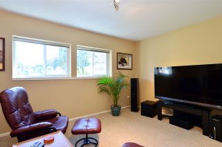 Photo 15: 13128 19 Avenue in Surrey: Crescent Bch Ocean Pk. House for sale in "Hampstead Heath" (South Surrey White Rock)  : MLS®# R2343595