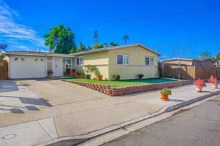 Photo 1: CLAIREMONT House for sale : 3 bedrooms : 5441 Norwich St in San Diego