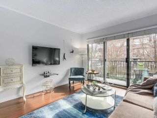 Photo 4: 307 2120 W 2ND Avenue in Vancouver: Kitsilano Condo for sale in "ARBUTUS PLACE" (Vancouver West)  : MLS®# R2240959