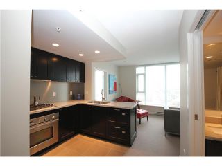 Photo 4: 1305 1133 HOMER Street in Vancouver: Yaletown Condo for sale in "H&H" (Vancouver West)  : MLS®# V1000514