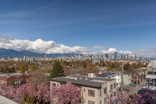 Photo 32: 405 2211 W 2ND Avenue in Vancouver: Kitsilano Condo for sale in "Kitsilano Terrace" (Vancouver West)  : MLS®# R2683496