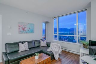 Photo 3: 1406 4028 KNIGHT Street in Vancouver: Knight Condo for sale in "KING EDWARD VILLAGE" (Vancouver East)  : MLS®# R2206936