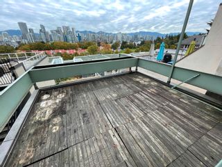 Photo 5: 1049 W 7TH Avenue in Vancouver: Fairview VW Townhouse for sale (Vancouver West)  : MLS®# R2625824