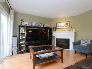 Photo 4: 1 2711 Jacklin Rd in VICTORIA: La Langford Proper Row/Townhouse for sale (Langford)  : MLS®# 794950