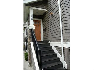 Photo 2: 166 W 14TH AV in Vancouver: Mount Pleasant VW Townhouse for sale in "Cambie Village" (Vancouver West)  : MLS®# V987260