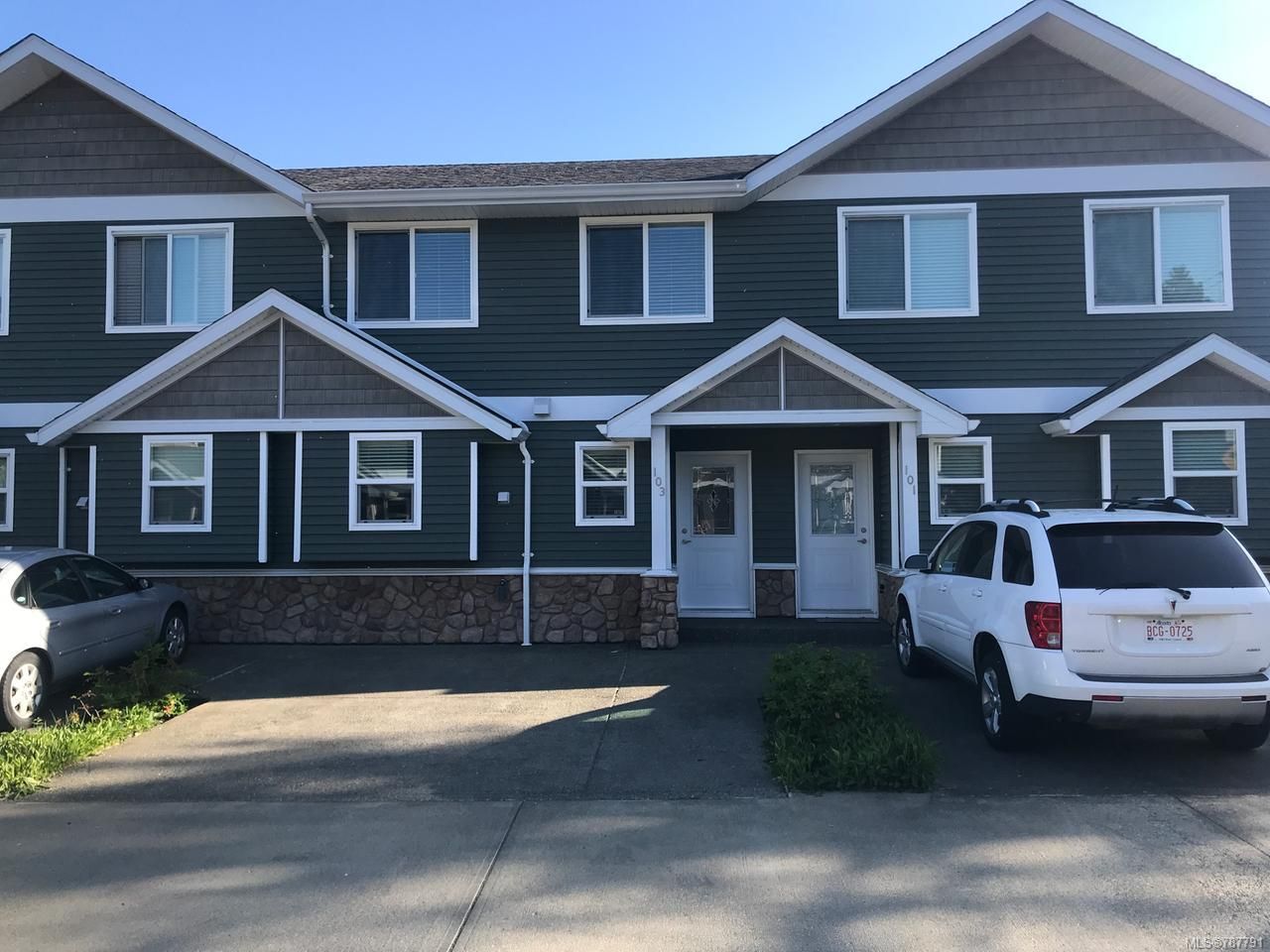 Main Photo: 103 170 CENTENNIAL DRIVE in COURTENAY: CV Courtenay East Row/Townhouse for sale (Comox Valley)  : MLS®# 787791