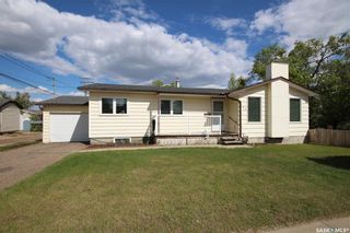 Photo 1: 92 24th Street in Battleford: Residential for sale : MLS®# SK898117