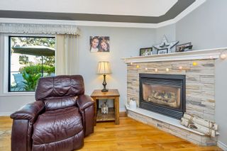 Photo 12: 937 Shirley Rd in Esquimalt: Es Kinsmen Park House for sale : MLS®# 950434