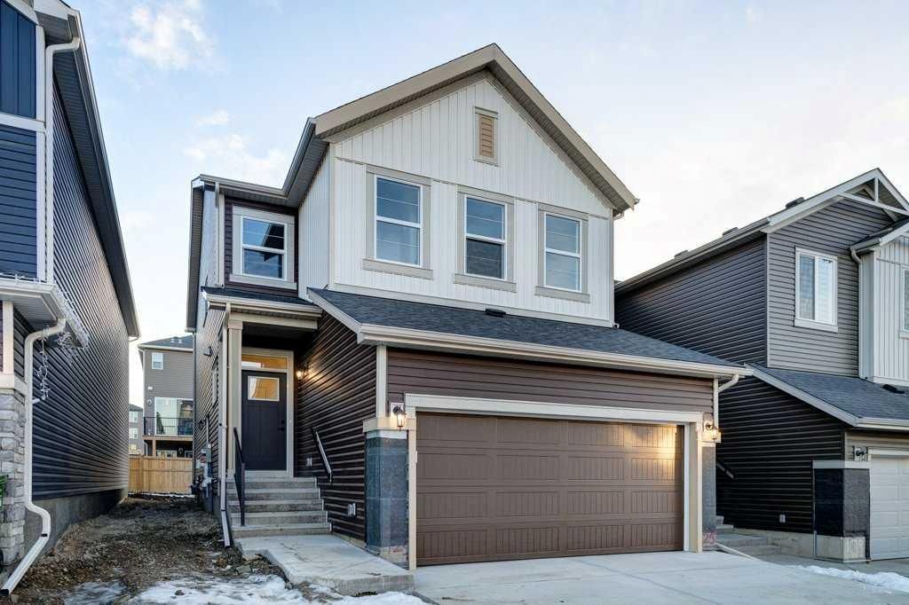 Main Photo: 125 Amblehurst Green NW in Calgary: C-527 Detached for sale : MLS®# A2098783