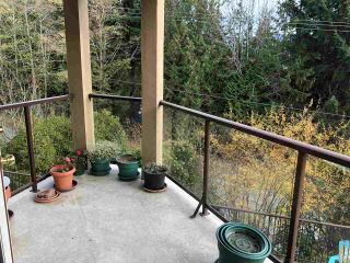 Photo 11: 203 5855 COWRIE Street in Sechelt: Sechelt District Condo for sale in "THE OSPREY" (Sunshine Coast)  : MLS®# R2367414