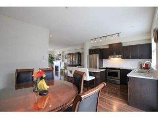 Photo 12: 697 PREMIER Street in North Vancouver: Lynnmour Townhouse for sale in "WEDGEWOOD" : MLS®# V1112919