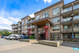 Main Photo: 320 30525 CARDINAL Avenue in Abbotsford: Abbotsford West Condo for sale in "Tamarind Westside" : MLS®# R2884656