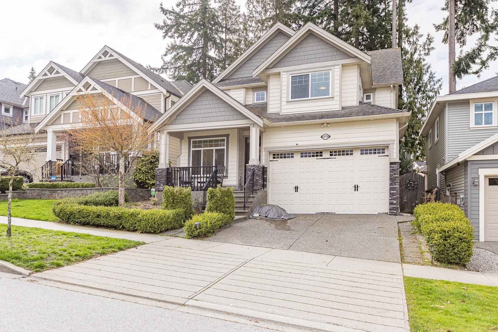 Main Photo: 14758 34A Avenue in Surrey: King George Corridor House for sale (South Surrey White Rock)  : MLS®# R2768376