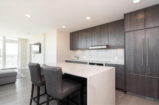 Photo 11: 806 390 Assiniboine Avenue in Winnipeg: Downtown Condominium for sale (9A)  : MLS®# 202128061
