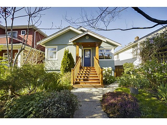 Main Photo: 771 E 31ST Avenue in Vancouver: Fraser VE House for sale in "FRASER" (Vancouver East)  : MLS®# V1120392