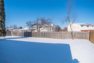 Photo 30: 35 Burntwood Crescent in Winnipeg: Southdale Residential for sale (2H)  : MLS®# 202103310