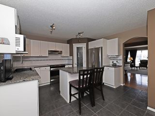 Photo 2: 134 TARALEA Manor NE in Calgary: Taradale House for sale : MLS®# C4186744