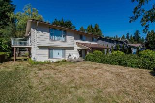 Photo 2: 2031 GUILFORD Drive in Abbotsford: Abbotsford East House for sale : MLS®# R2102608