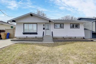 Photo 1: 163 Dunsmore Drive in Regina: Walsh Acres Residential for sale : MLS®# SK893287