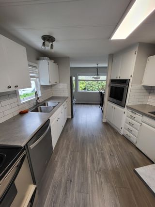 Photo 12: 46 13650 80 Avenue in Surrey: Bear Creek Green Timbers Manufactured Home for sale : MLS®# R2810903