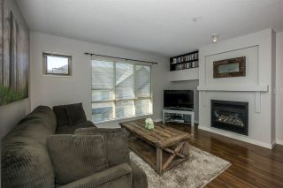 Photo 3: 13 20350 68 Avenue in Langley: Willoughby Heights Townhouse for sale in "SUNRIDGE" : MLS®# R2216625