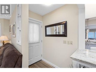 Photo 2: 1255 Raymer Avenue Unit# 201 in Kelowna: House for sale : MLS®# 10304124