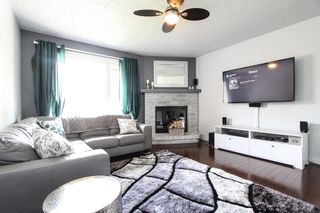 Photo 3: 337 Edelweiss Crescent in Winnipeg: Single Family Attached for sale : MLS®# 1527759