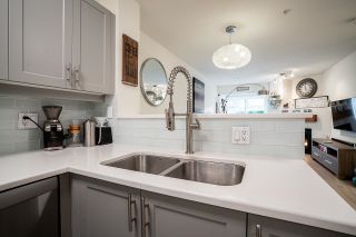 Photo 10: 203 2680 W 4TH Avenue in Vancouver: Kitsilano Condo for sale in "The Star of Kits" (Vancouver West)  : MLS®# R2645413