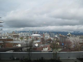 Photo 4: 404 2770 SOPHIA Street in Vancouver: Mount Pleasant VE Condo for sale in "STELLA" (Vancouver East)  : MLS®# V818794