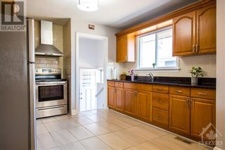 Photo 11: 886 DUBERRY STREET W in Ottawa: House for sale : MLS®# 1351219