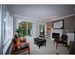 Photo 2: 101 4025 NORFOLK Street in Burnaby: Central BN Townhouse for sale in "NORFOLK TERRACE" (Burnaby North)  : MLS®# V738335