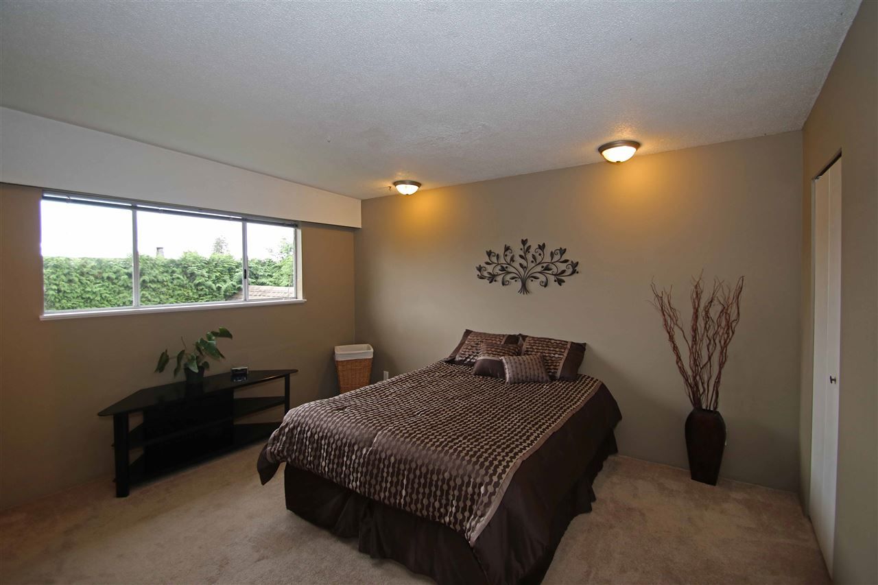 Photo 7: Photos: 1142 BLUE HERON Crescent in Port Coquitlam: Lincoln Park PQ House for sale : MLS®# R2116180