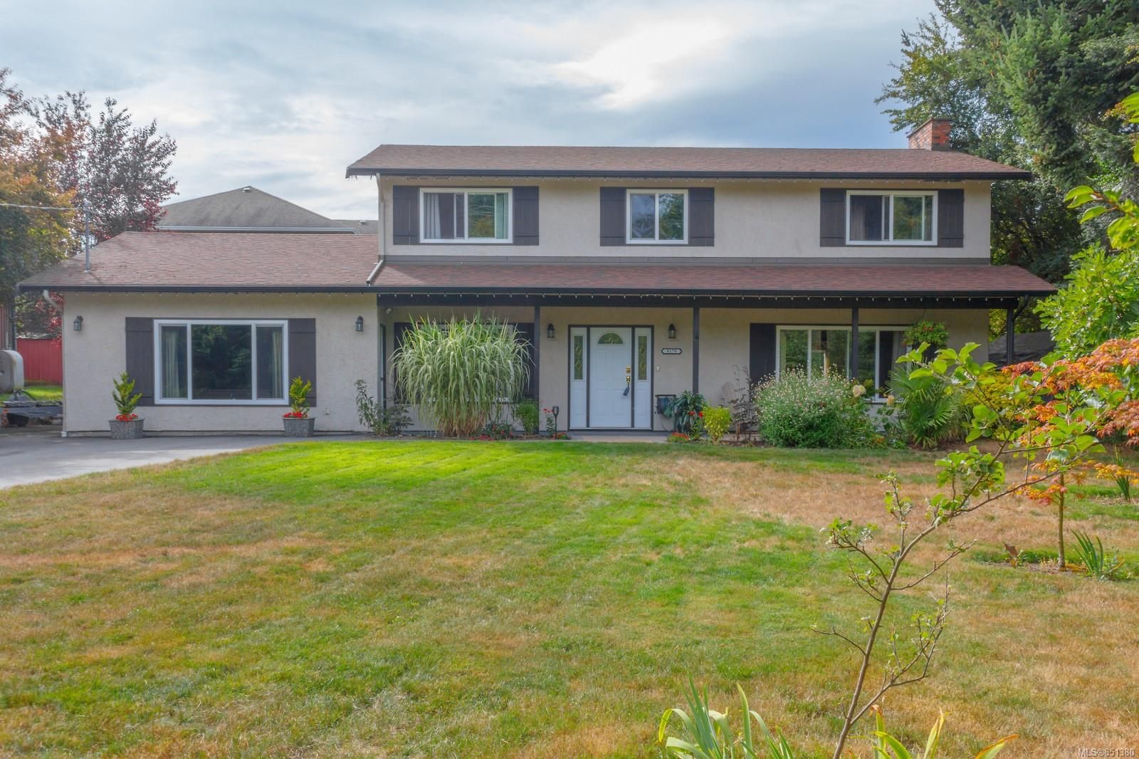 Nicely maintained 4 bedroom home nestled on a quiet cul-de-sac