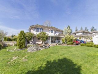 Photo 10: 7952 144 Street in Surrey: Bear Creek Green Timbers House for sale in "BRITISH MANOR" : MLS®# R2049712
