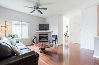 Photo 5: 189 ROYAL CREST View NW in Calgary: Royal Oak Semi Detached for sale : MLS®# C4297360
