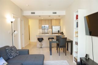 Photo 3: 305 38 W 1ST Avenue in Vancouver: False Creek Condo for sale in "The One" (Vancouver West)  : MLS®# R2205317