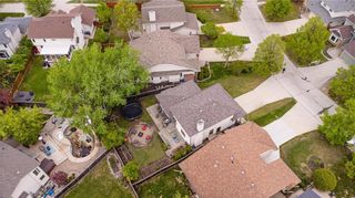 Photo 42: 262 Foxmeadow Drive in Winnipeg: Linden Woods Residential for sale (1M)  : MLS®# 202313708
