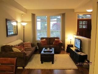 Photo 2: 5881 IRMIN ST in Burnaby: Metrotown Condo for sale in "MACPHERSON WALK EAST" (Burnaby South)  : MLS®# V888092