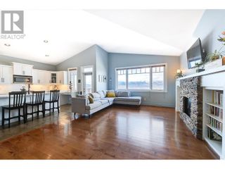 Photo 6: 1585 Tower Ranch Boulevard in Kelowna: House for sale : MLS®# 10306383