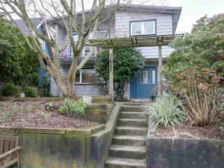 Photo 1: 4285 ST. GEORGE STREET in Vancouver: Fraser VE House for sale (Vancouver East)  : MLS®# R2433142