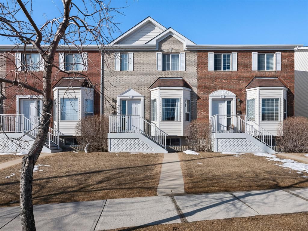 Main Photo: 157 Citadel Drive NW in Calgary: Citadel Row/Townhouse for sale : MLS®# A1212306