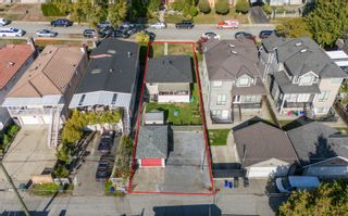 Photo 11: 3872 SPRUCE Street in Burnaby: Burnaby Hospital House for sale (Burnaby South)  : MLS®# R2825067