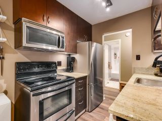 Photo 12: 313 270 W 3RD Street in North Vancouver: Lower Lonsdale Condo for sale in "HAMPTON COURT" : MLS®# R2751151