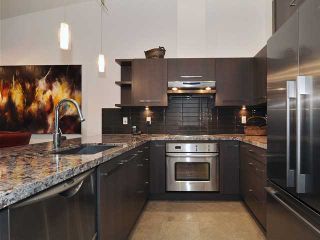 Photo 4: 401 650 EVERGREEN Place in North Vancouver: Delbrook Condo for sale in "THE BROOK" : MLS®# V1000043