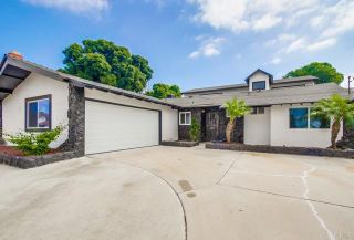 Main Photo: House for sale : 6 bedrooms : 7037 La Sena Avenue in San Diego